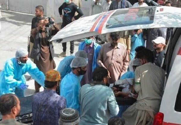 22 killed, injured in Pakistan bomb blast