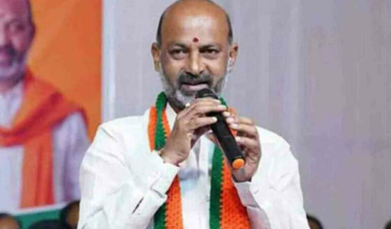 Reject Central assistance for fine variety rice, Bandi Sanjay dares Revanth Reddy