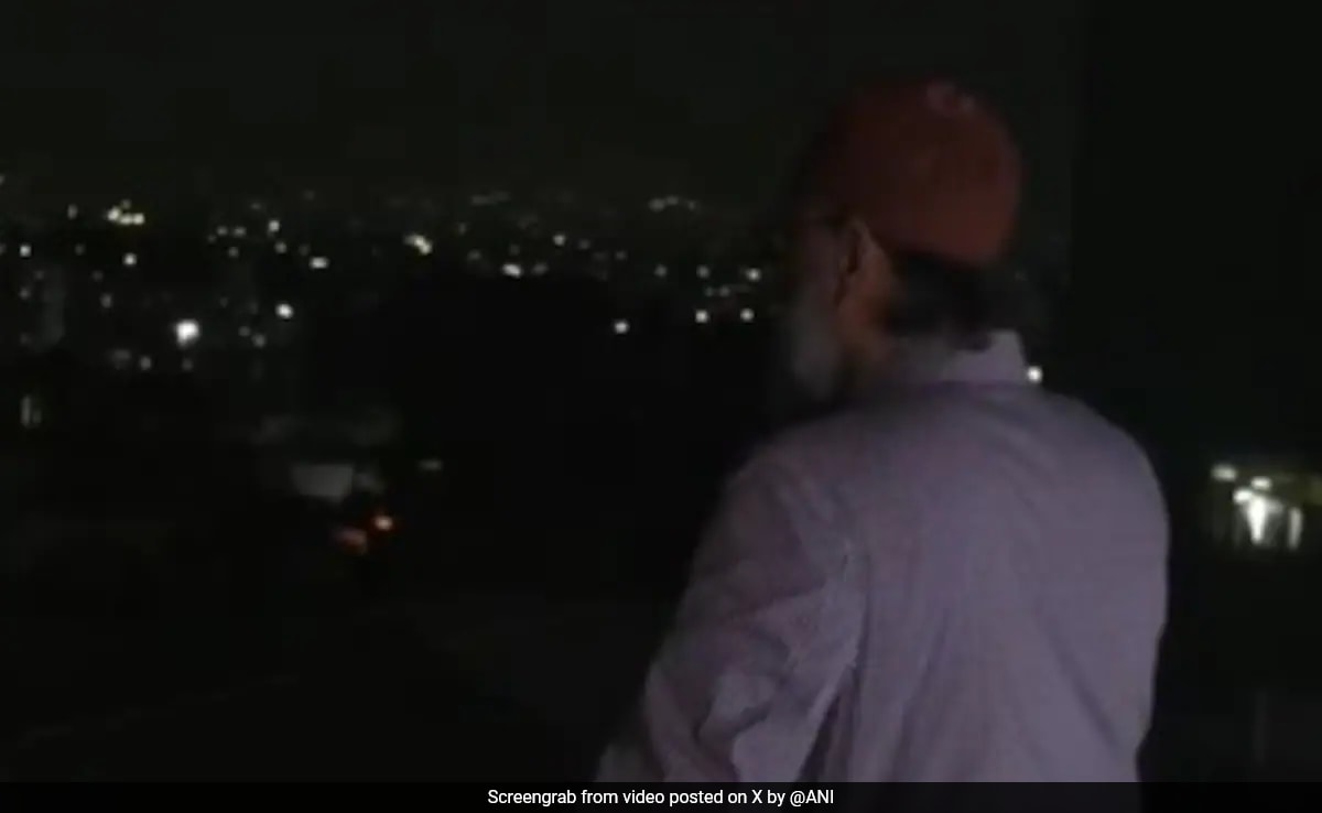 A Owaisi Participates In 'Switching Off Lights' Protests Against Waqf Law