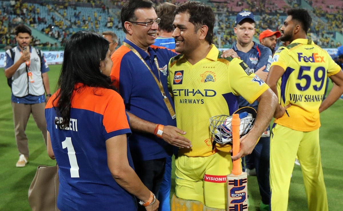MS Dhoni's Chat With Sanjiv Goenka After CSK Win Has Internet Talking