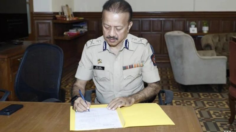 IPS Officer Behind 26/11 Attacks Probe Takes Charge As Mumbai  Police Chief