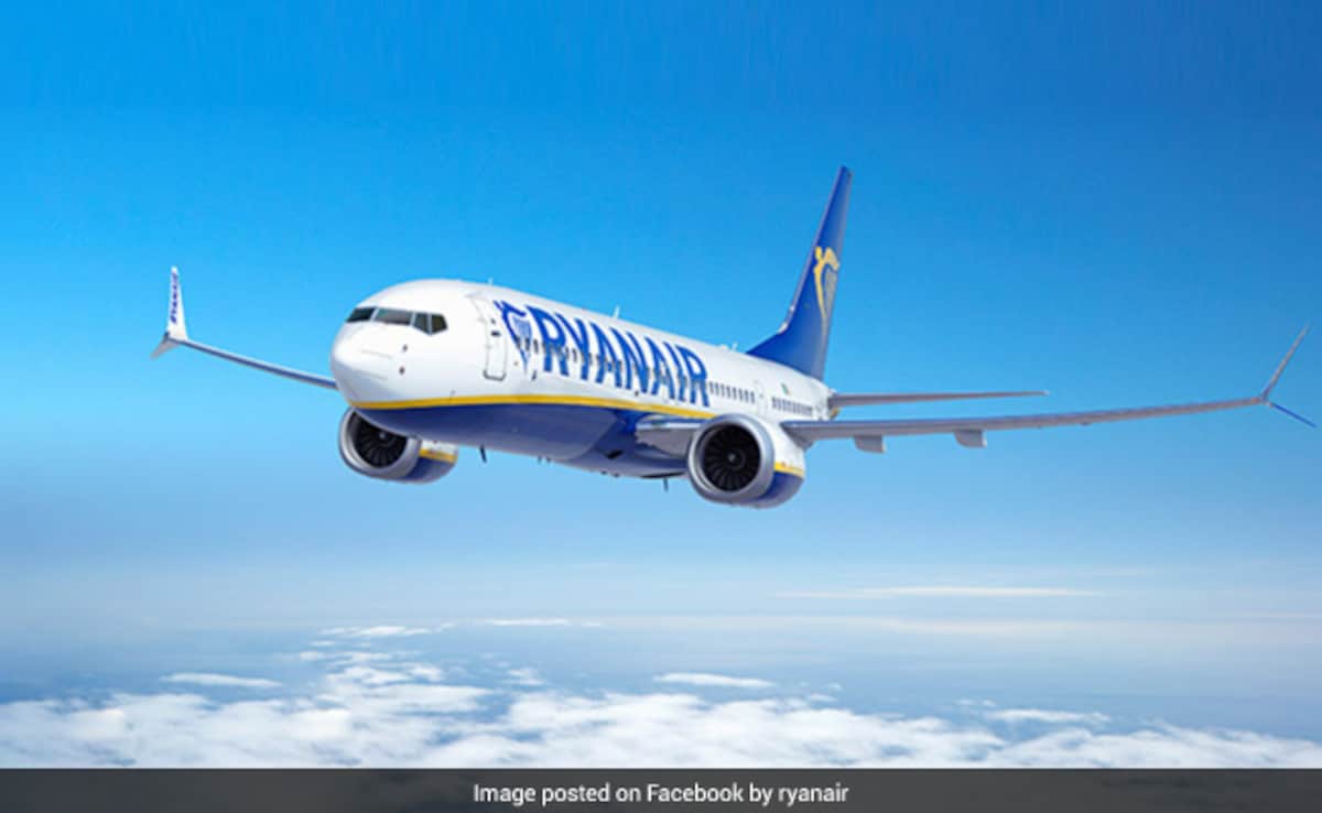 Ryanair Orders Flight Attendants To Return Salary Hike They Received