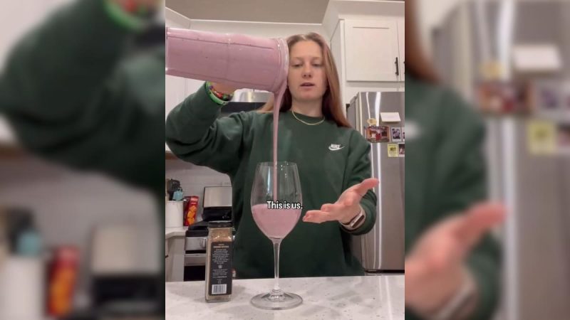 Vlogger Uses Smoothie To Explain Impact Of Being Hurt In The Past, Impresses Internet