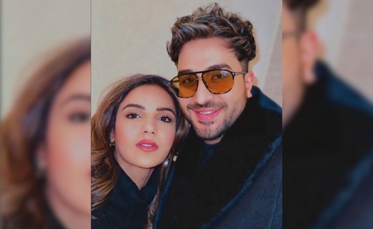 "Not Funny": Internet Thrashes Aly Goni-Jasmin Bhasin For Chapri Game
