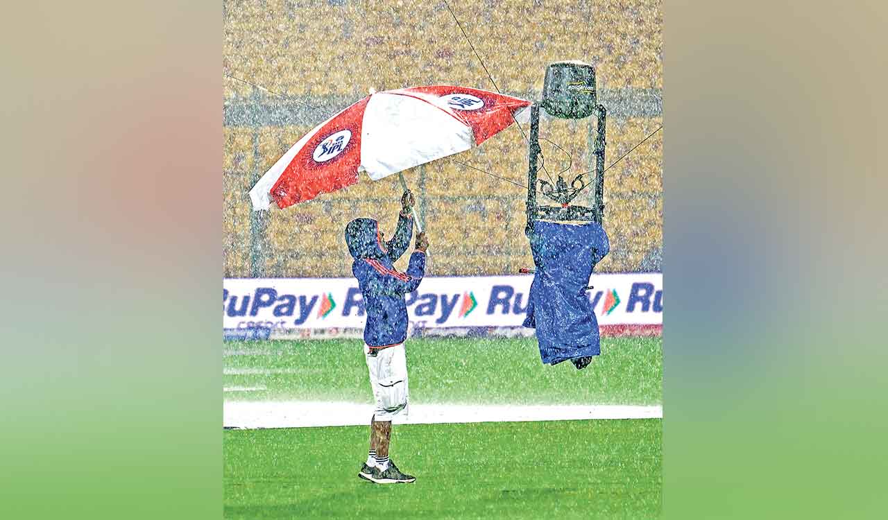 Rain knocks out Kolkata off playoffs race, RCB step closer to next stage