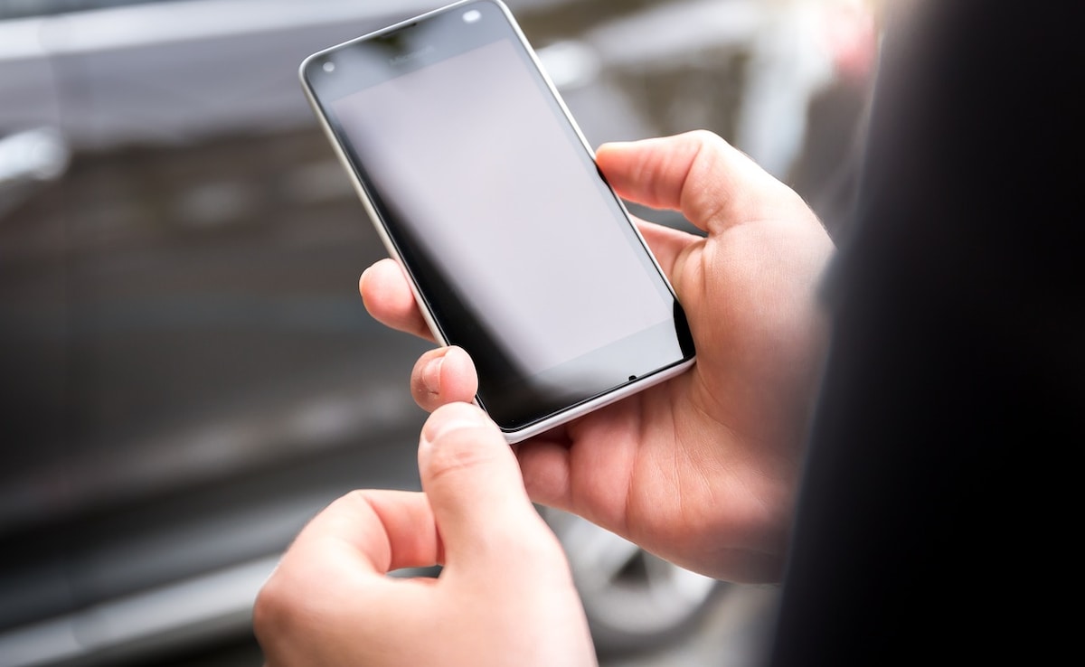 India-Pak Tensions: How To Enable Emergency Alerts On Your Smartphone