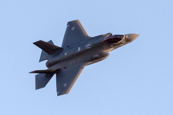 Israeli regime conducts new airstrikes in Syria's Hama