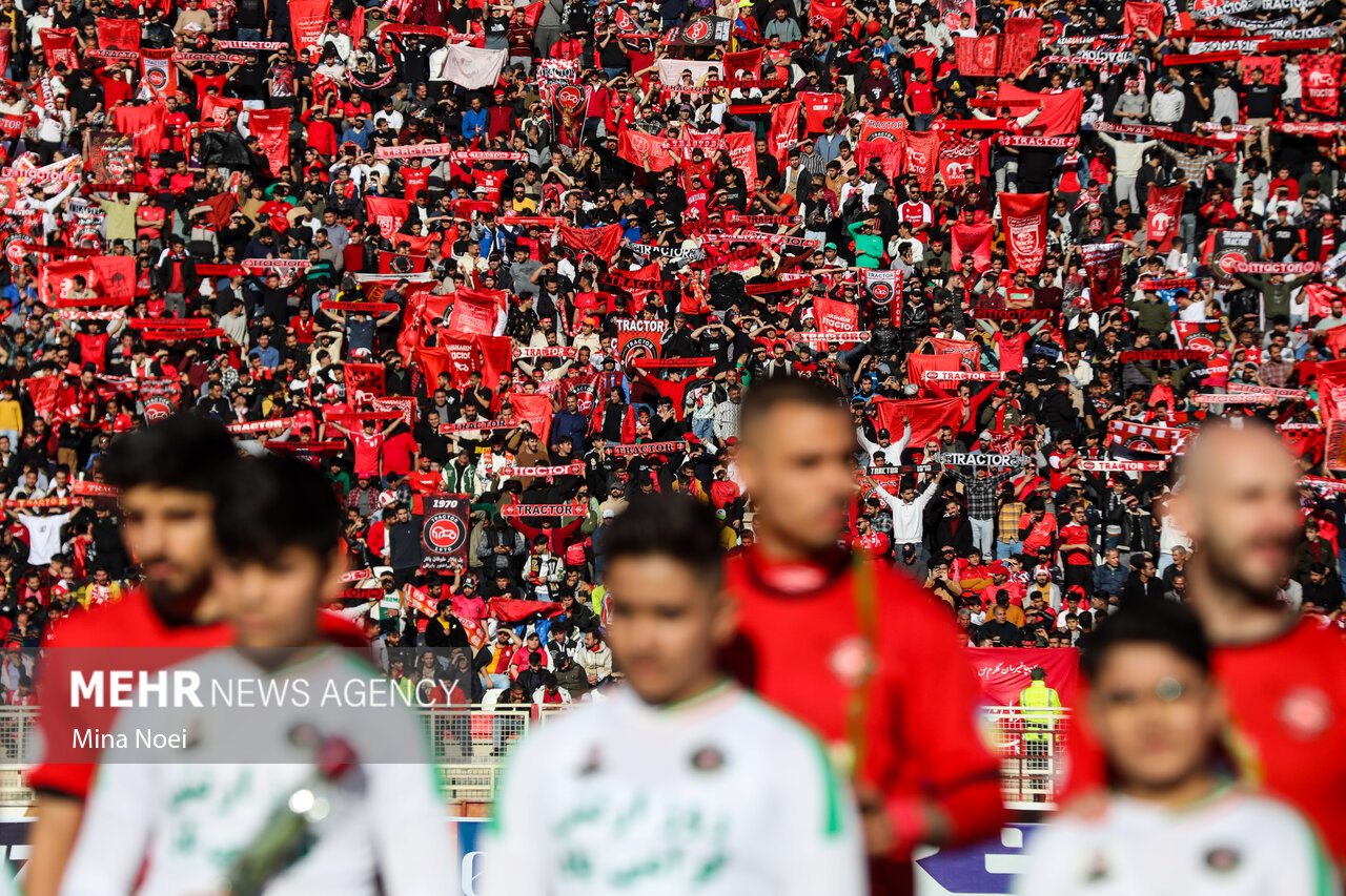 People in Tabriz jubliant after Tractor win Iran Pro League
