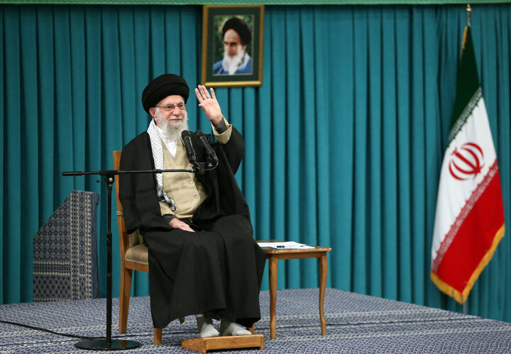Leader receives a group of workers for a meeting
