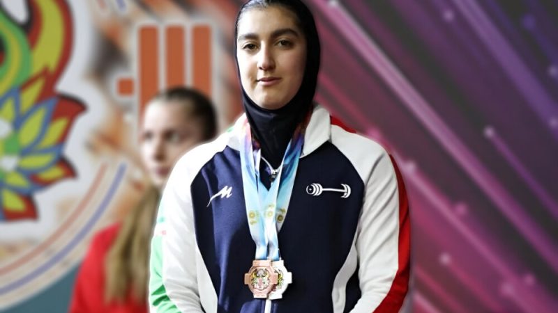 Iranian weightlifter wins 2 medals in Peru competitions