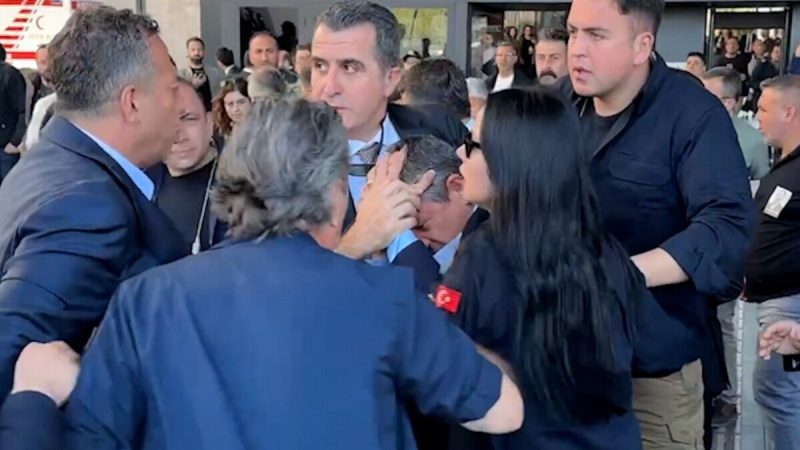 VIDEO: Turkish opposition chief gets sudden slap to face