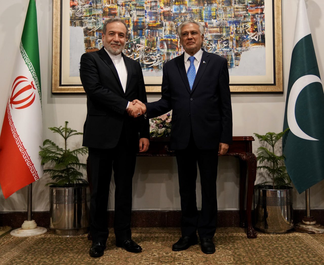 VIDEO: FM Araghchi's visit to Pakistan