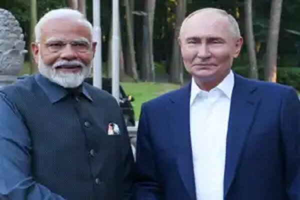 Putin accepts PM Modi's invitation to visit India