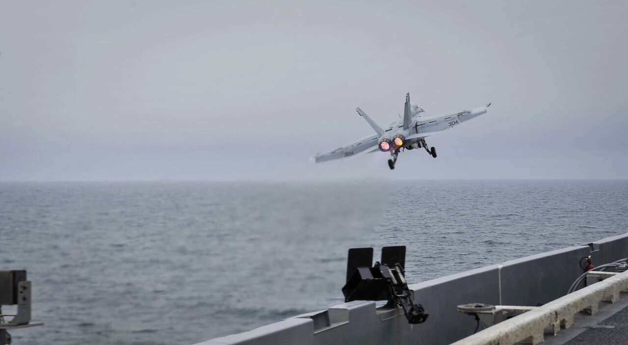 Another US fighter jet falls into Red Sea