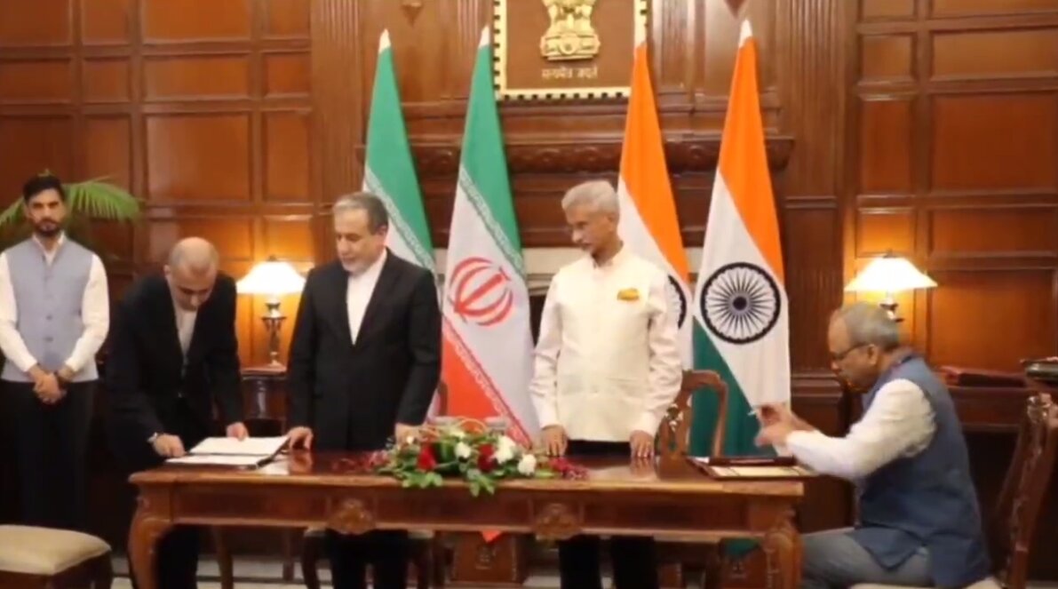 Iran, India sign 3 cooperation documents