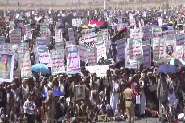 Yemenis celebrate victory over US, Israel in Saada province
