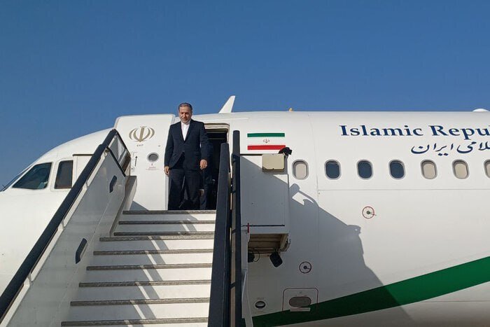 FM arrives in Jeddah for talks with Saudi officials (+VIDEO)