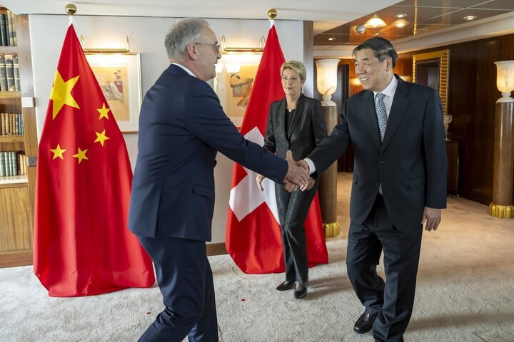 Chinese, US officials meet in Geneva for trade talk