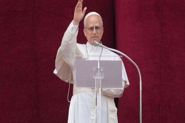 New pope calls for an immediate ceasefire in Gaza
