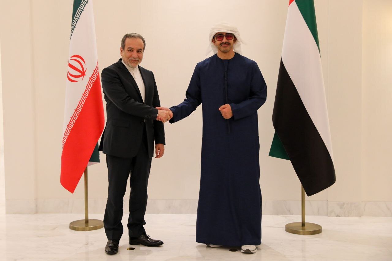 Iran, UAE foreign ministers hold key meeting in Abu Dhabi