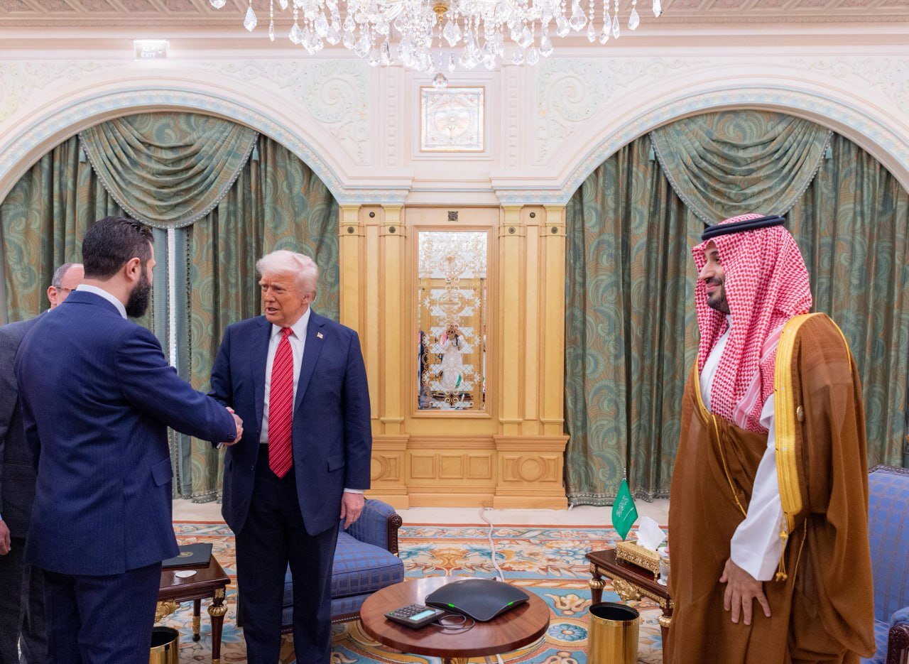 Trump meets Syrian interim leader in Saudi Arabia