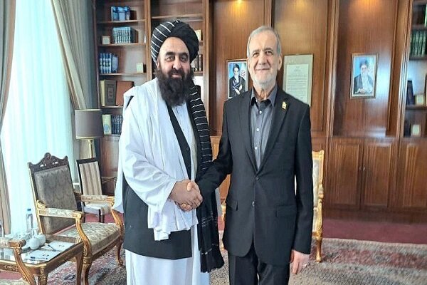 Pezeshkian meets with Taliban FM to discuss ties