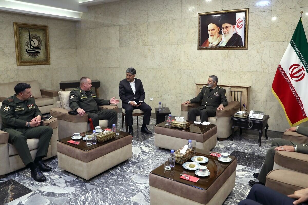 Iran and Belarus stress expanding military ties