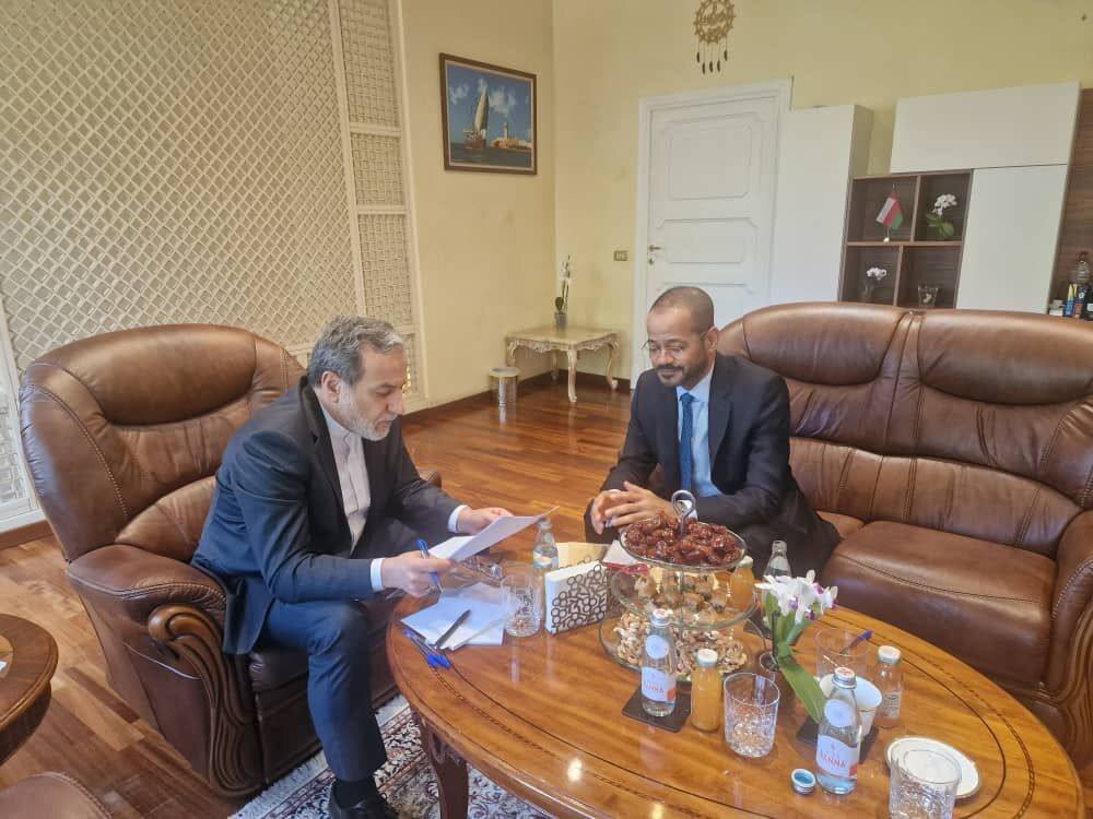 Araghchi says Omani proposals in talks with US under study
