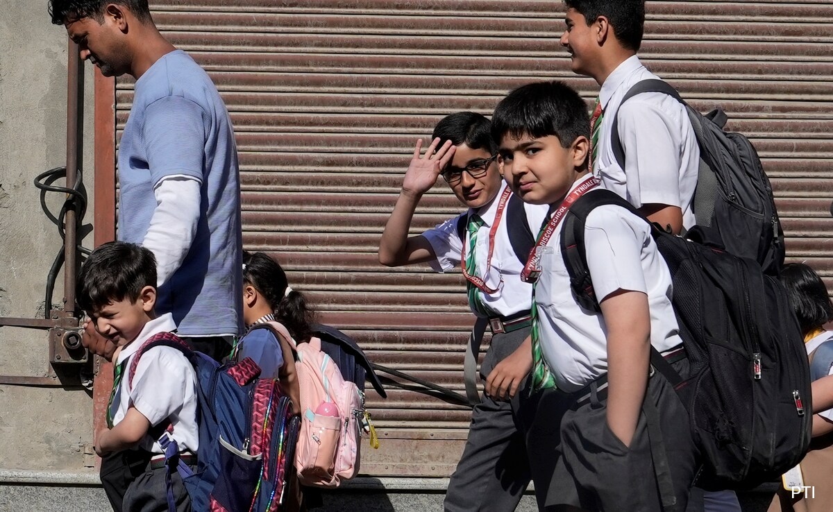 Schools Reopen In Non-Border Districts In Jammu And Kashmir