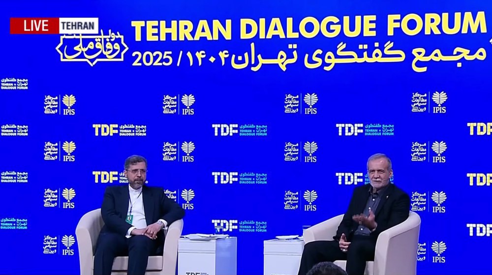 Iran president: We will never abandon our peaceful nuclear program