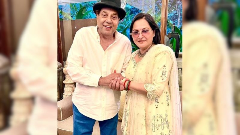 "I Am Extremely Happy": Jab Dharmendra Met "Lovely" Co-Star Jaya Prada