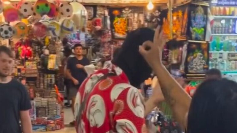 Video: Thai Woman Flicked Cockroach Off Man's Head, Then This Happened