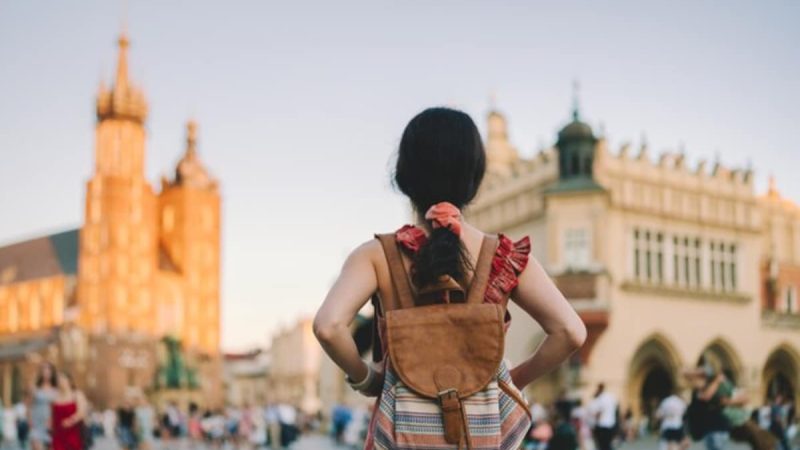 Planning To Study In UK? Here's How To Apply For Right Visa