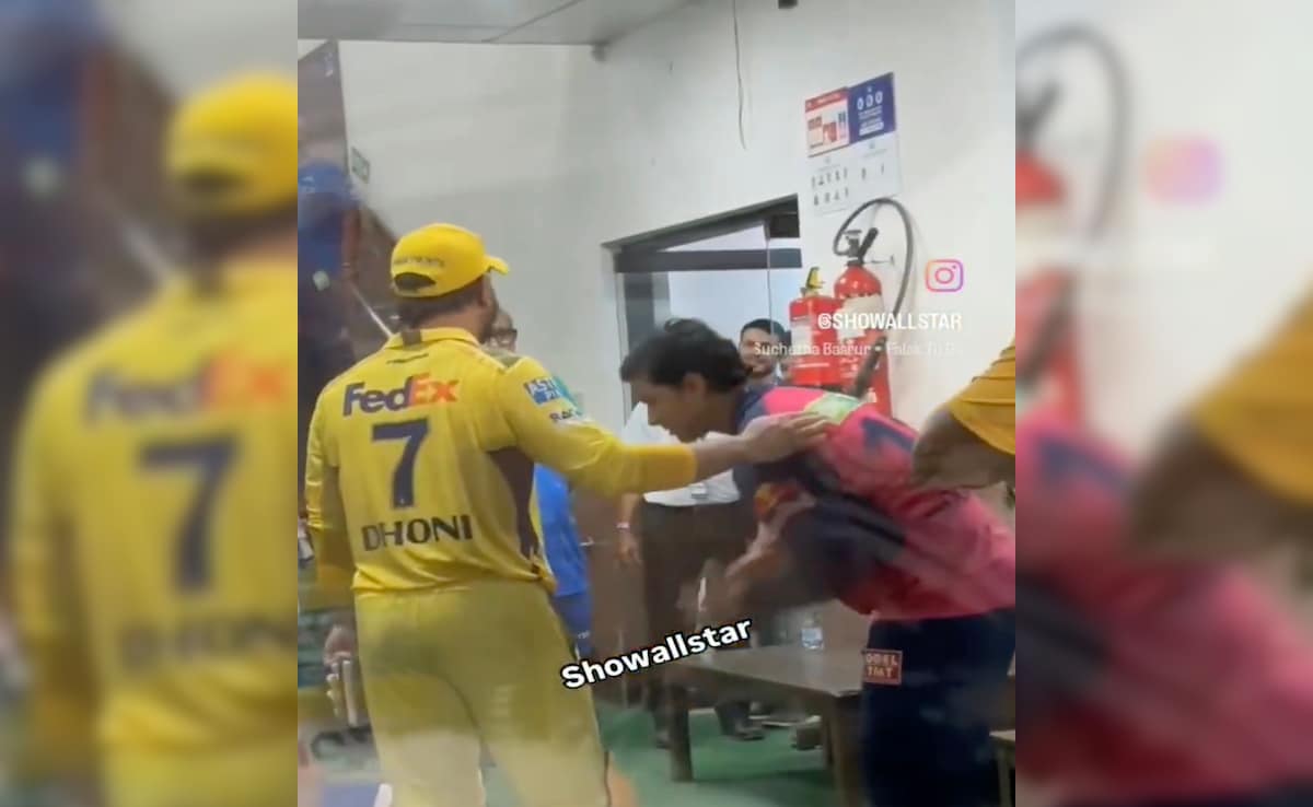 14-Year-Old Vaibhav Suryavanshi's Heartfelt Gesture Towards MS Dhoni Captivates Cricket Fans