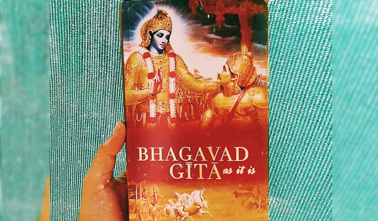 Telangana man gifts Bhagavad Gita to wedding guests, inspires youth to embrace spiritual path