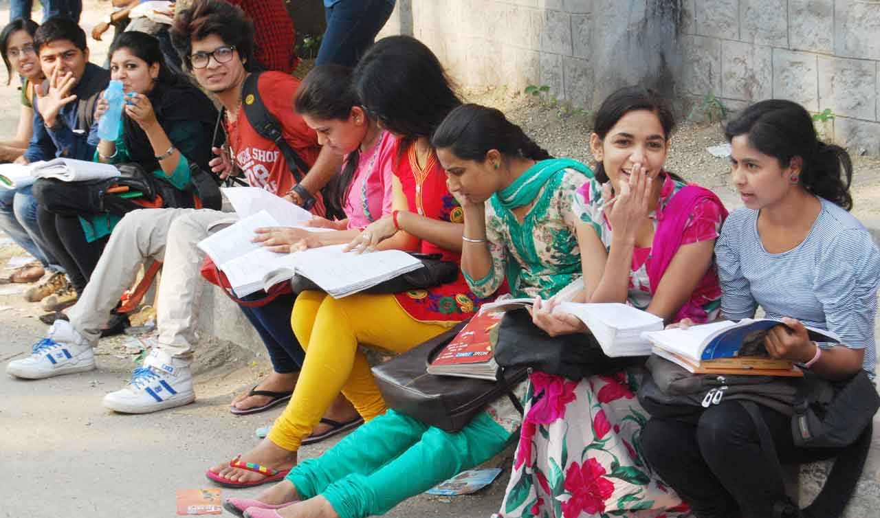 Telangana to reduce academic load on degree students with new syllabus, fewer credits