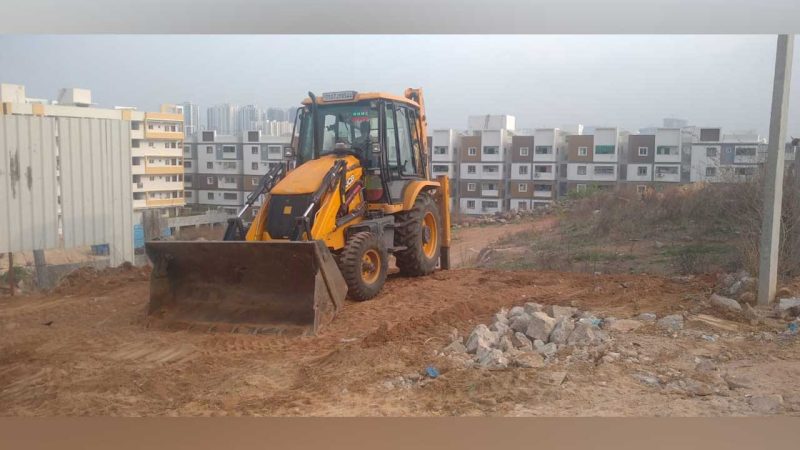 HYDRAA demolishes illegal structures in Puppalaguda