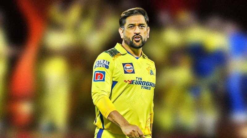 Dhoni leaves fans in suspense about retirement plans