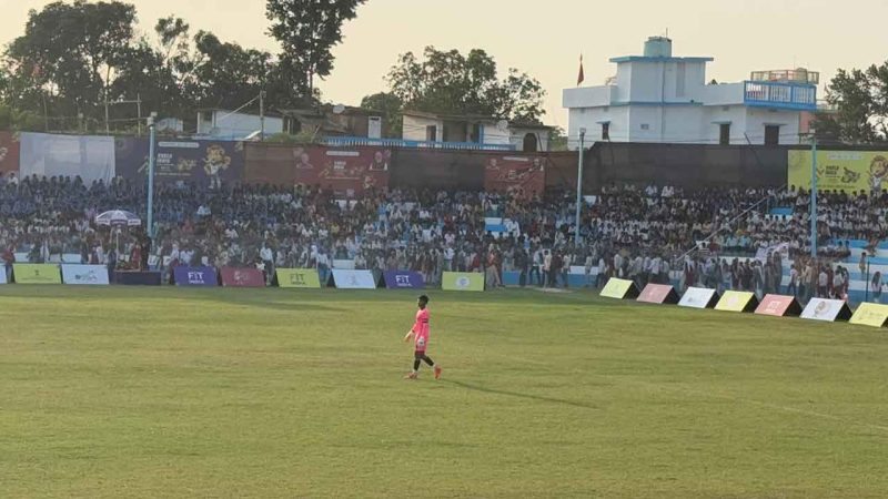 ‘Football ke rang, Begusarai ke sangh’