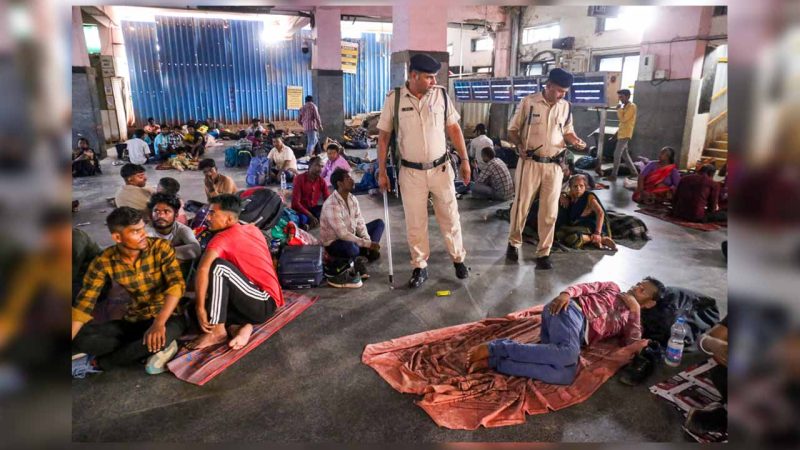 Blackouts in entire Kutch, parts of two Gujarat districts, Banaskantha and Patan