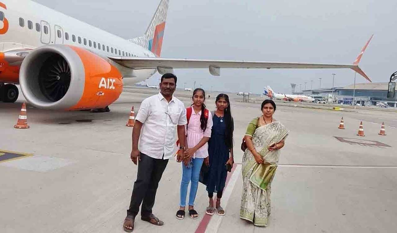 Telangana: School headmaster flies SSC toppers to Visakhapatnam to reward academic excellence