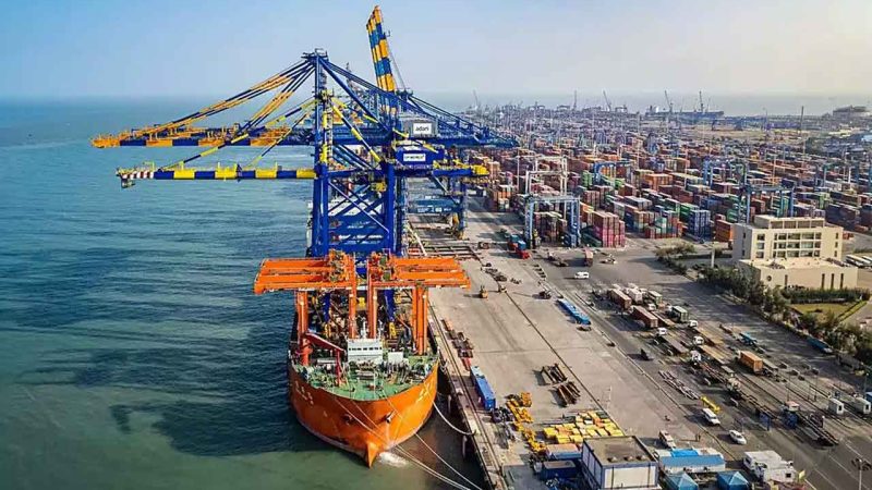 India bars Pakistani ships from entering its ports