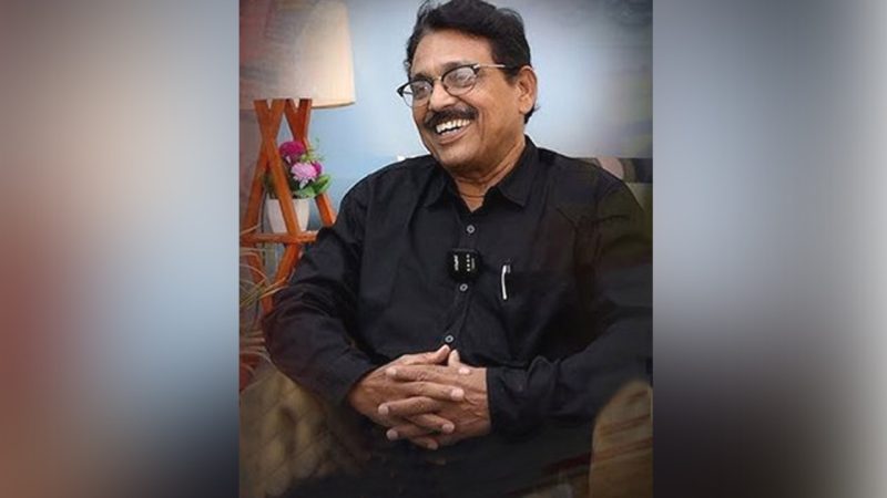 KCR, KTR extend condolences over demise of senior journalist Md Muneer
