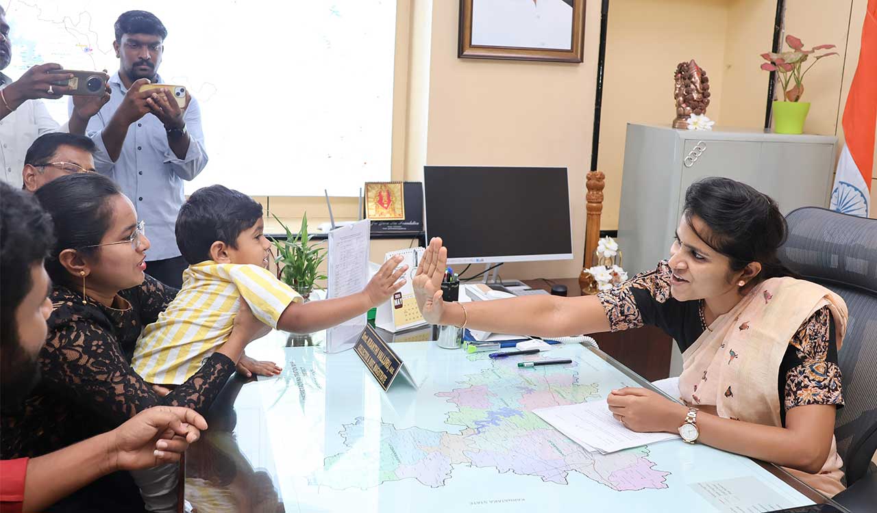 Impressed Collector meets wonder toddler Rudransh, heaps praises on his achievements