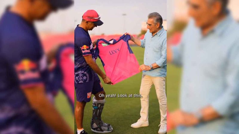 Watch: Schitt’s Creek actor Eugene Levy meets Rajasthan Royals coach Rahul Dravid, receives personalised jersey