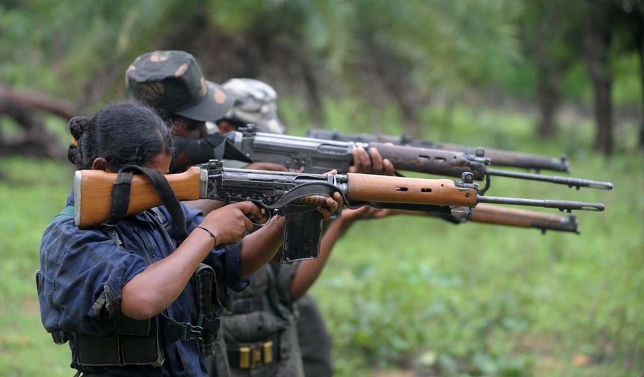 Jharkhand: Maoists attack mining survey site in Latehar, torch eight vehicles and machines