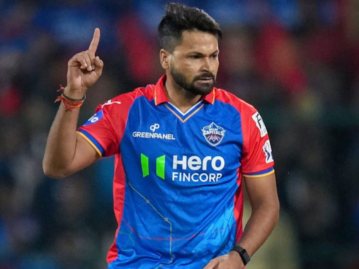 Mukesh Kumar of Delhi Capitals fined for breaching the IPL Code of Conduct