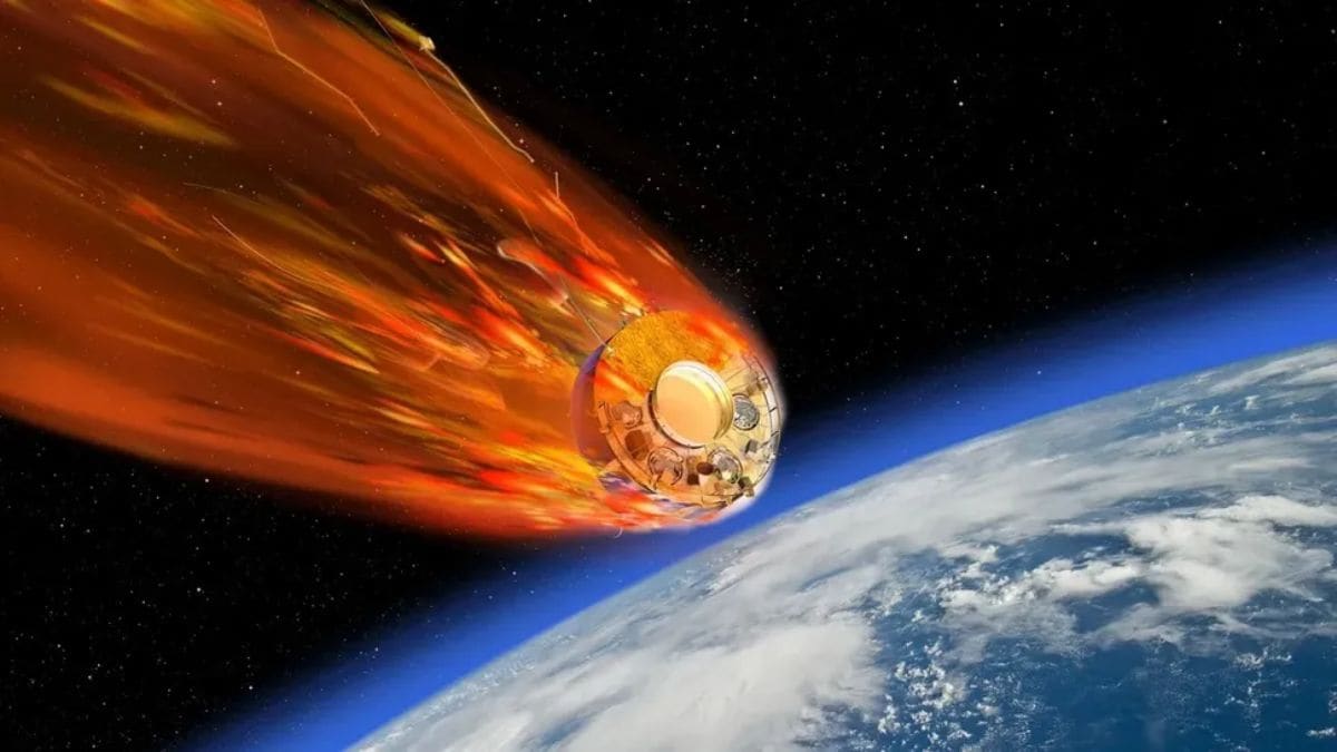 Scientists Chase Falling Satellite to Study Atmospheric Pollution from Spacecraft Reentries