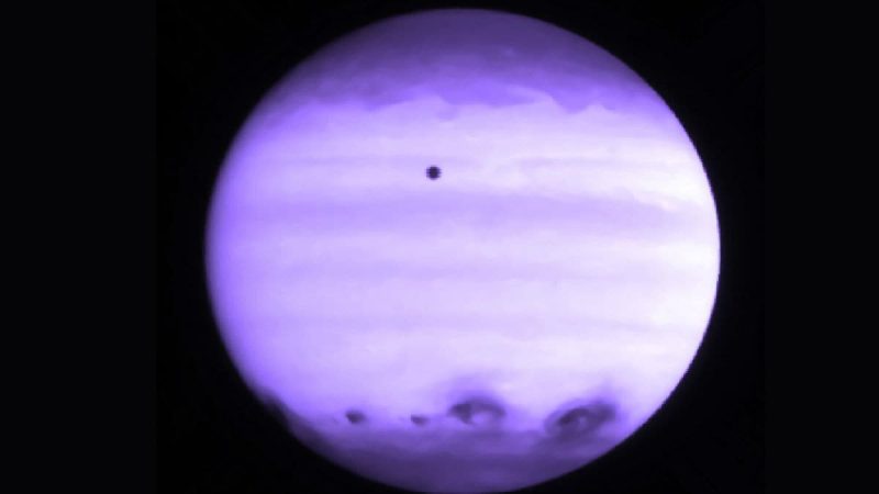 Space Research Reveals How Icy Comets and Asteroids Could Reshape Earth-Like Planets