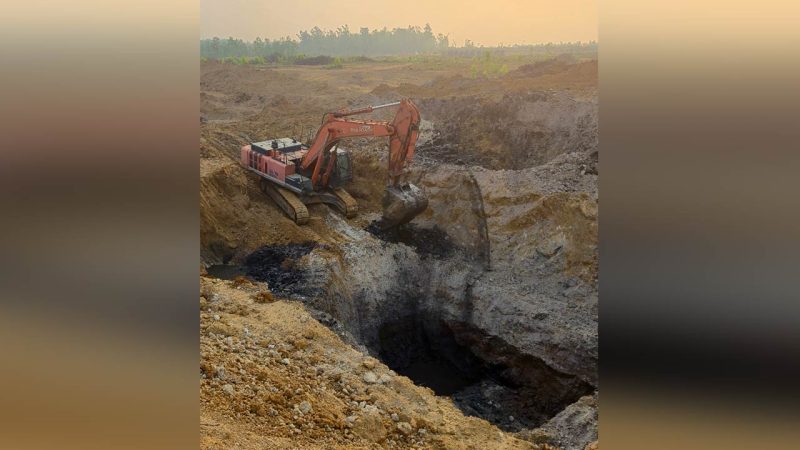 Trade unions, workers oppose privatisation of coal production in SCCL OC mines